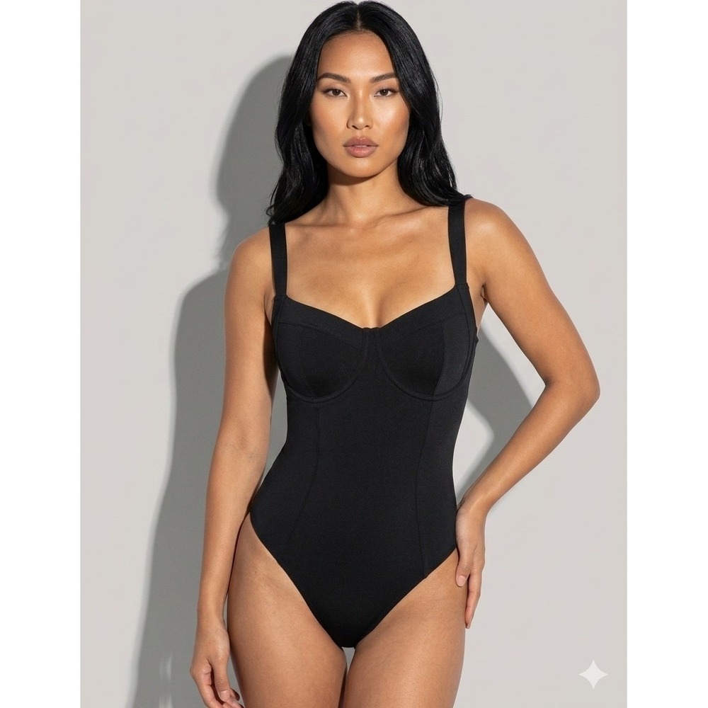 NWT TA3 Lifty 2.0 Black Sculpting One Piece Swimsuit XL Reg/Long D/DD $188